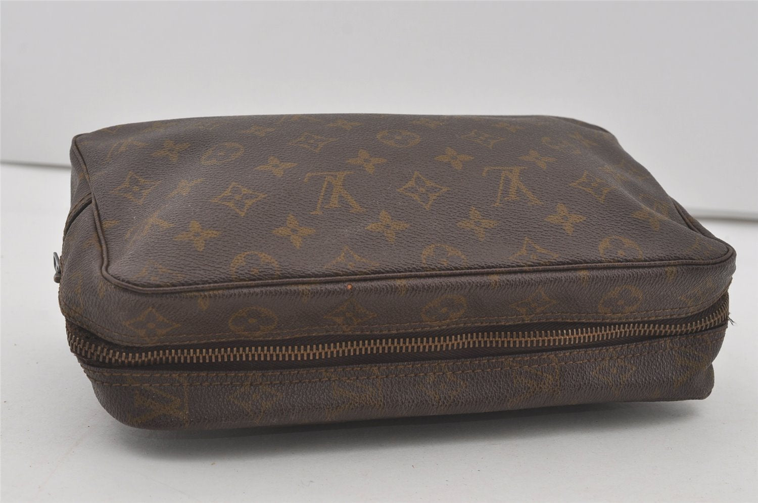 Auth Louis Vuitton Monogram Trousse Toilette 28 Clutch Hand Bag Old Model 4454I
