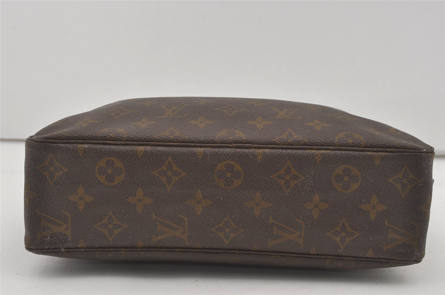 Auth Louis Vuitton Monogram Trousse Toilette 28 Clutch Hand Bag Old Model 4454I