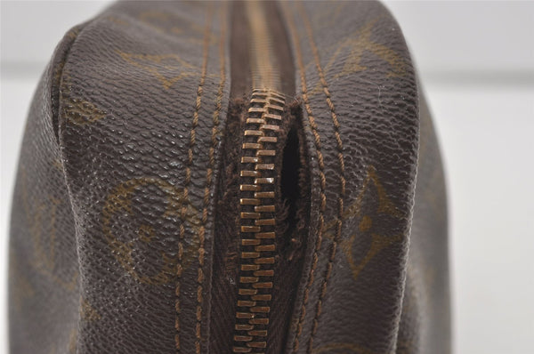 Auth Louis Vuitton Monogram Trousse Toilette 28 Clutch Hand Bag Old Model 4454I