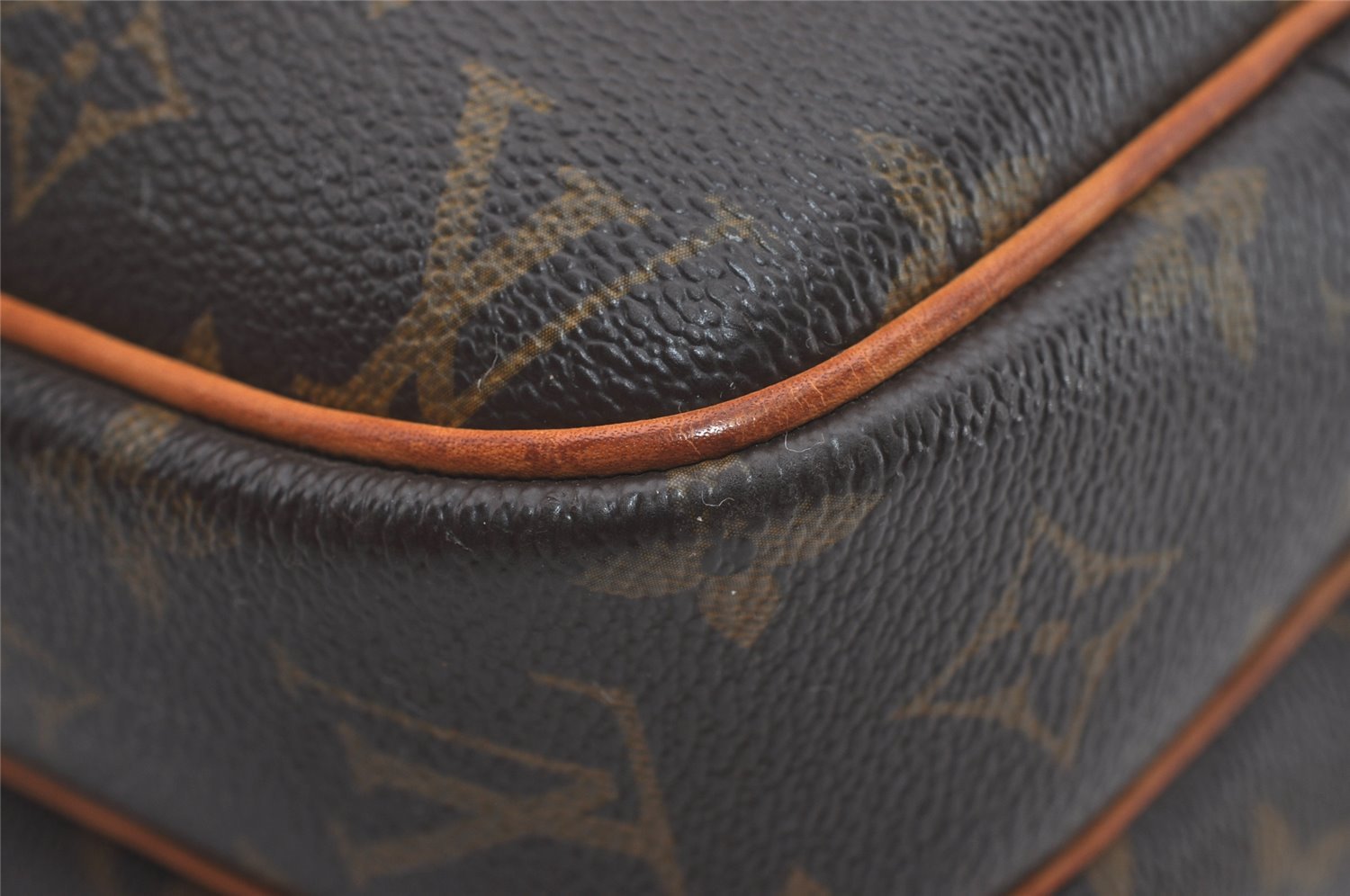 Authentic Louis Vuitton Monogram Reporter PM Shoulder Cross Bag M45254 LV 4459I