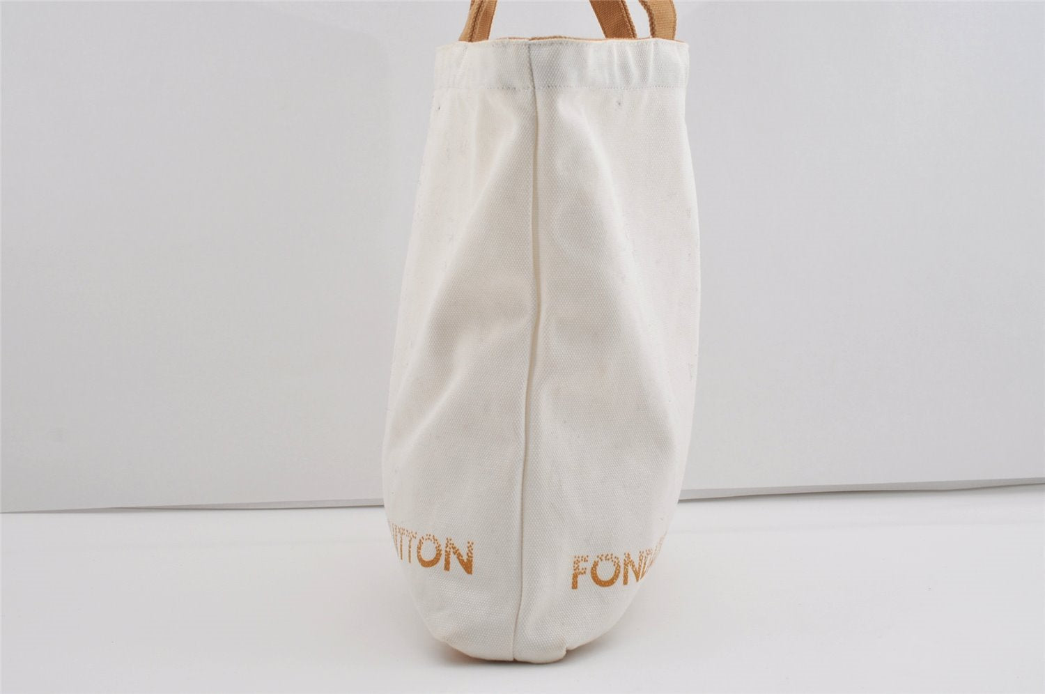Authentic Louis Vuitton Fondation Exclusive Shoulder Tote Bag Canvas White 4461I