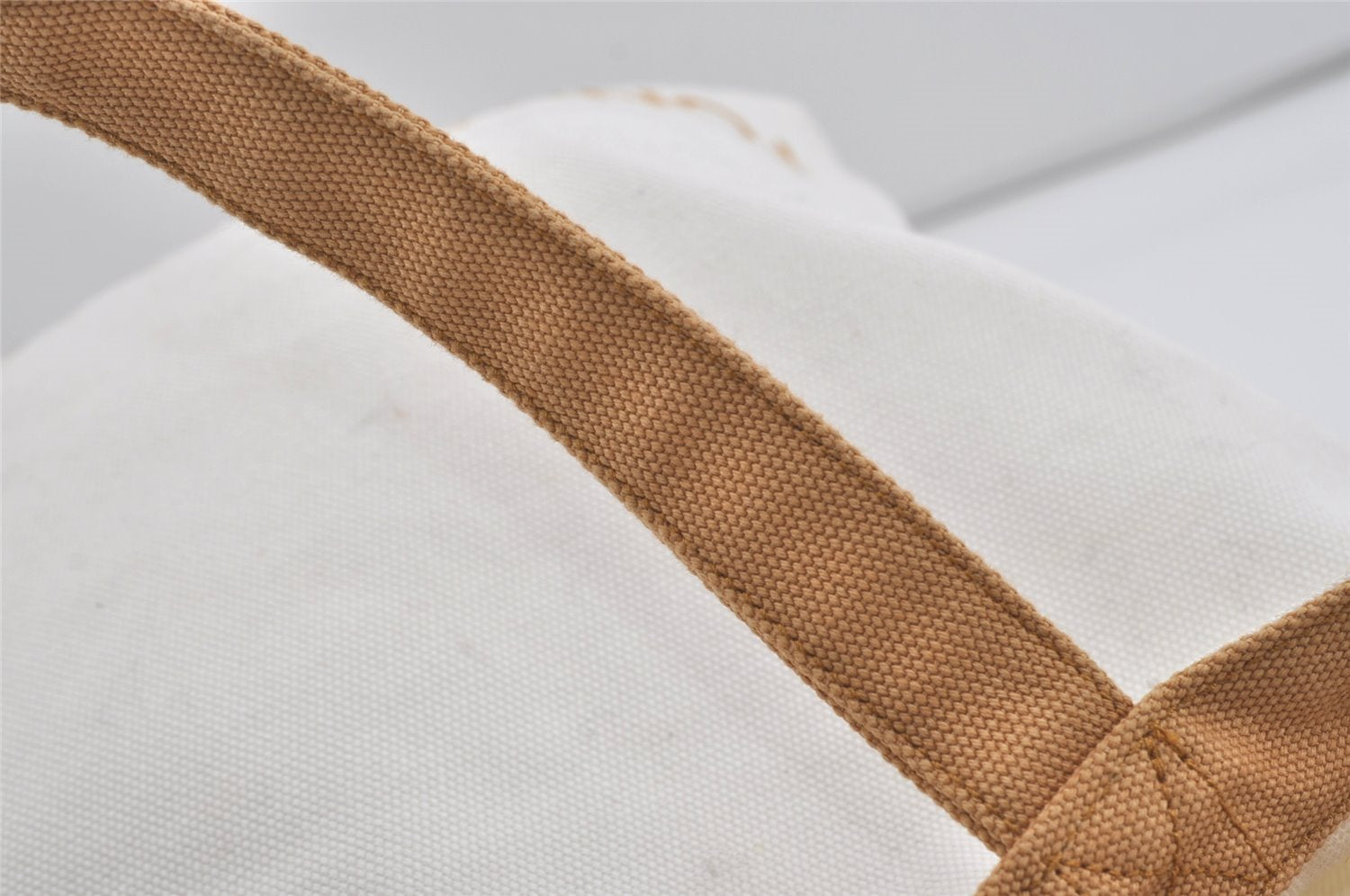 Authentic Louis Vuitton Fondation Exclusive Shoulder Tote Bag Canvas White 4461I