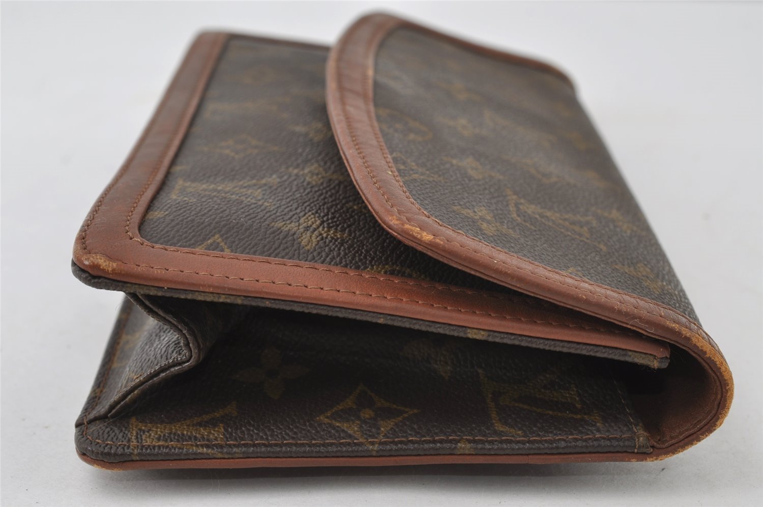 Authentic Louis Vuitton Monogram Pochette Dame PM Clutch Bag Old Model LV 4462I