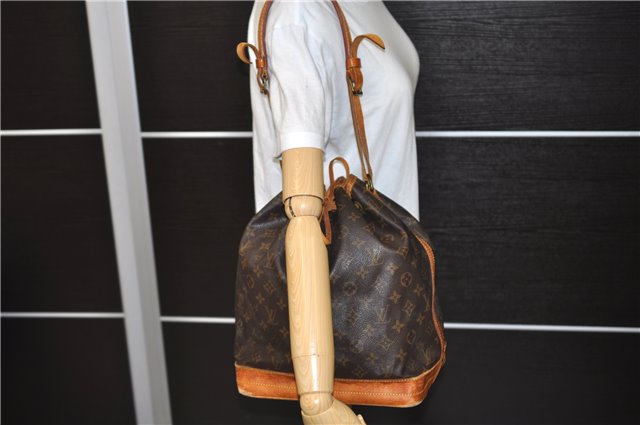 Authentic LOUIS VUITTON Monogram Noe Shoulder Bag M42224 LV 4470C
