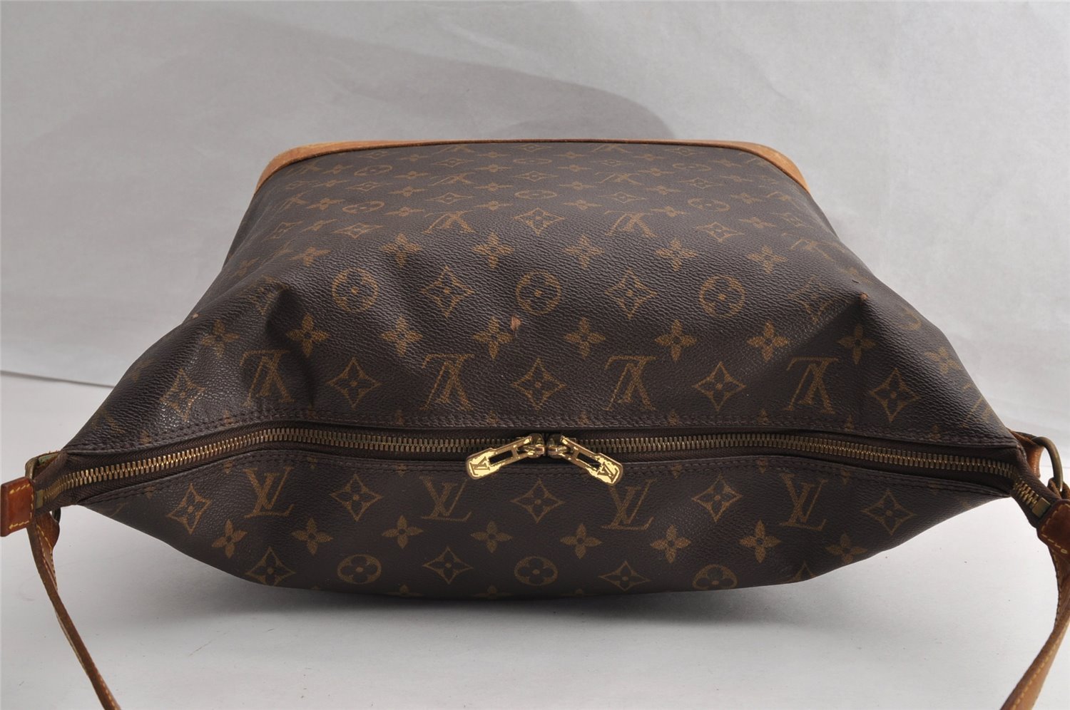 Auth Louis Vuitton Monogram Amfar Three Vanity Star Shoulder Bag M47275 LV 4470I