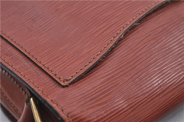 Authentic Louis Vuitton Epi Saint Cloud GM Shoulder Bag Brown LV 4471D