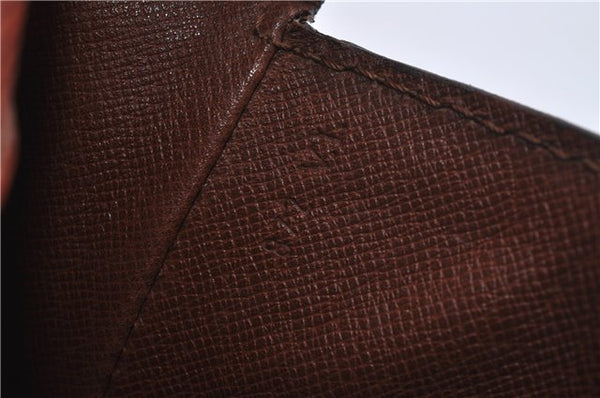 Authentic Louis Vuitton Epi Saint Cloud GM Shoulder Bag Brown LV 4471D