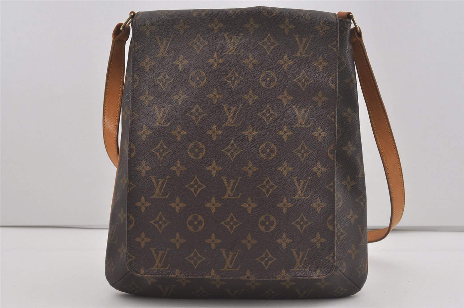 Authentic Louis Vuitton Monogram Musette Shoulder Cross Body Bag M51256 LV 4473I