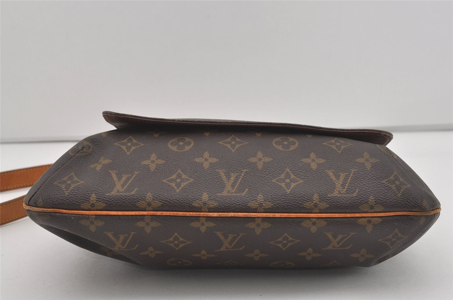 Authentic Louis Vuitton Monogram Musette Shoulder Cross Body Bag M51256 LV 4473I