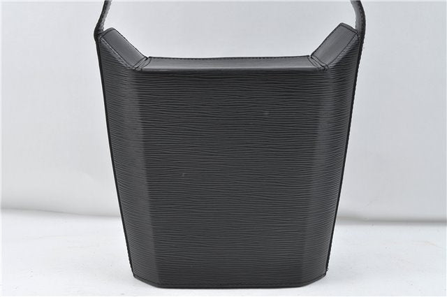 Authentic Louis Vuitton Epi Sac Seau Shoulder Bag Black M80161 LV 4474D