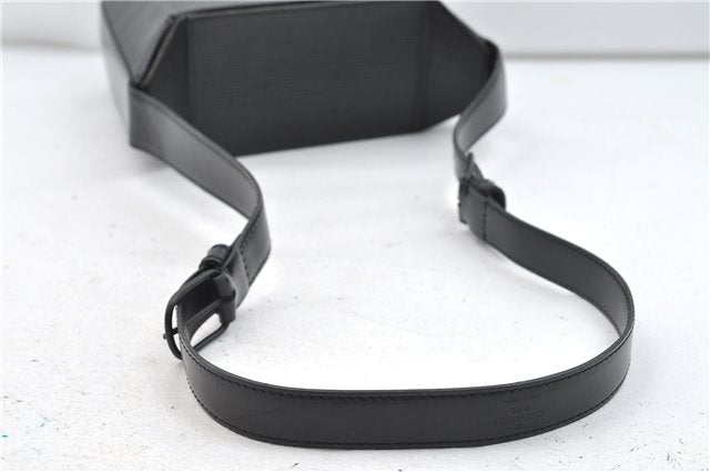 Authentic Louis Vuitton Epi Sac Seau Shoulder Bag Black M80161 LV 4474D