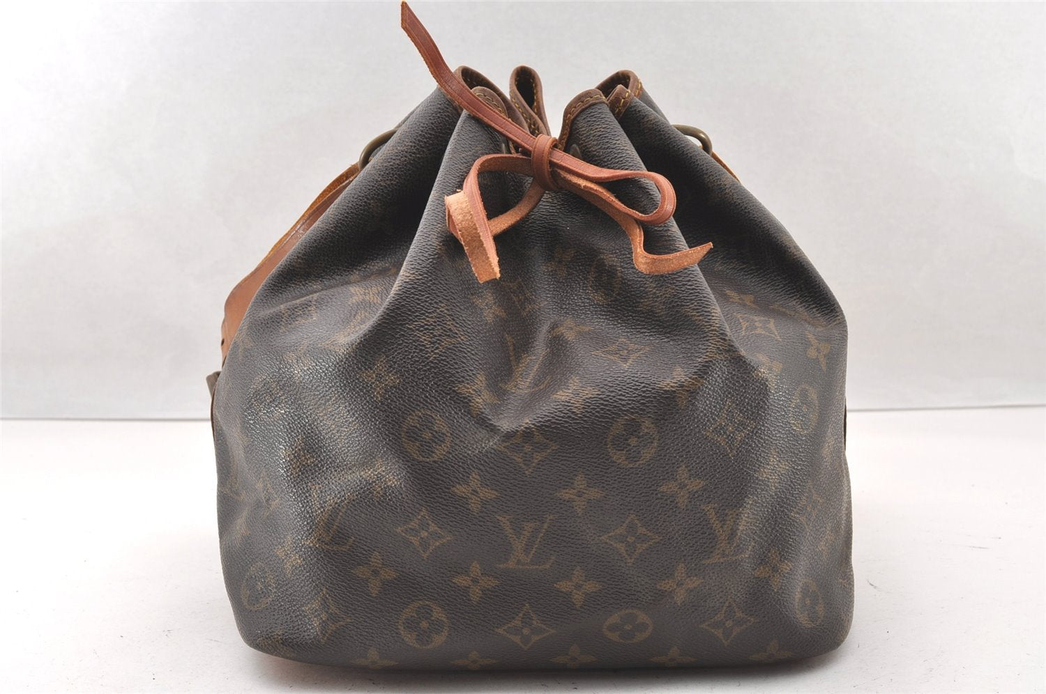 Authentic Louis Vuitton Monogram Petit Noe M42226 Shoulder Drawstring Bag 4475I