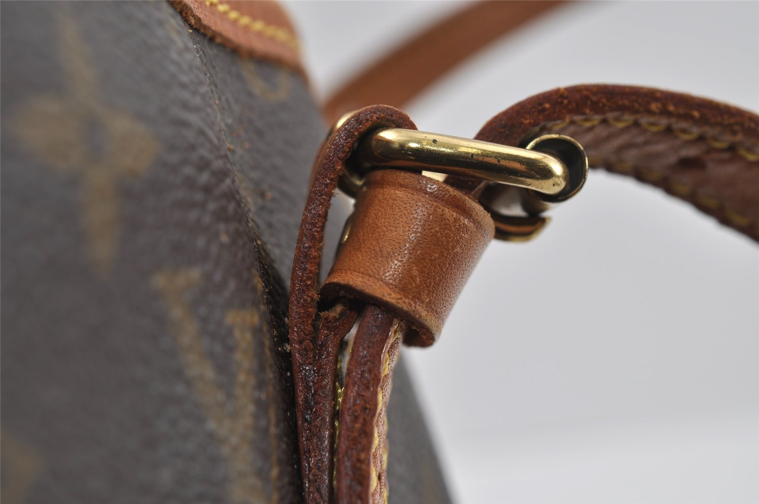 Authentic Louis Vuitton Monogram Bucket PM Shoulder Tote Bag M42238 Junk 4487I