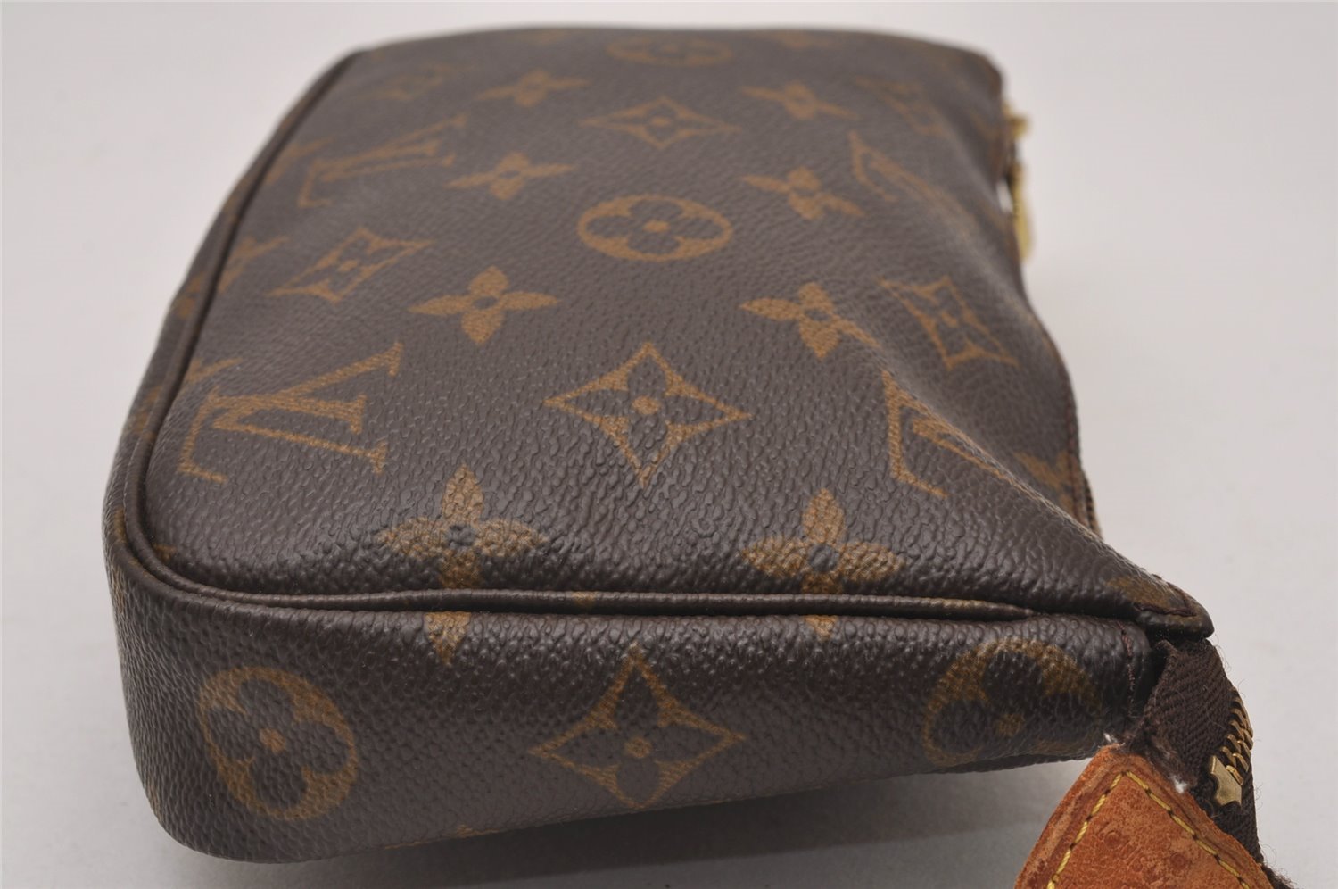 Authentic Louis Vuitton Monogram Pochette Accessoires Shoulder Cross Pouch 4490I
