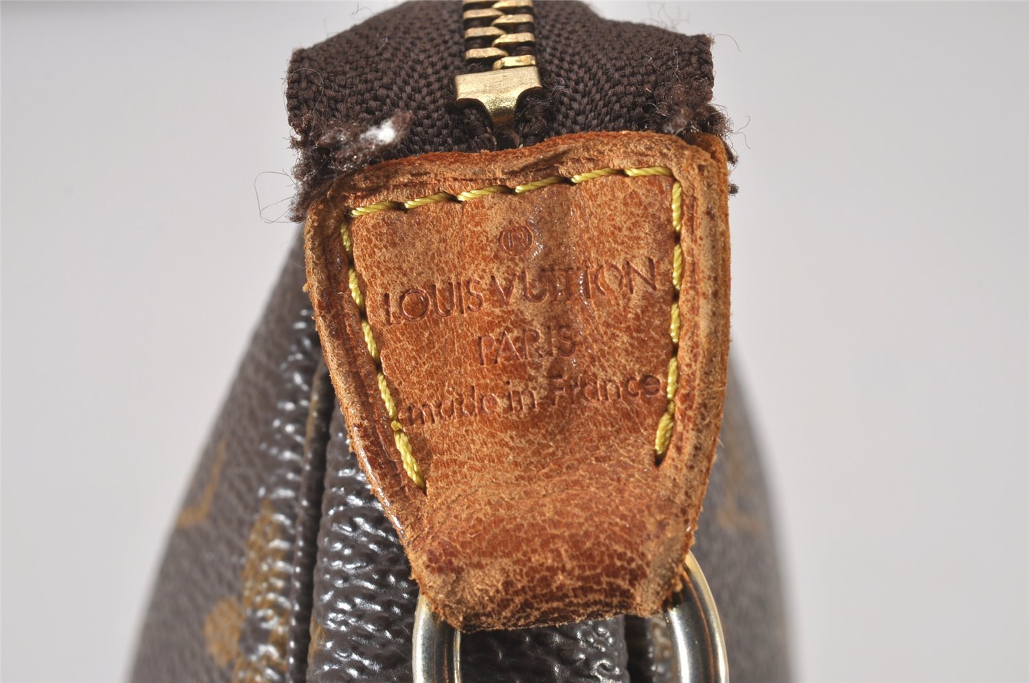 Authentic Louis Vuitton Monogram Pochette Accessoires Shoulder Cross Pouch 4490I