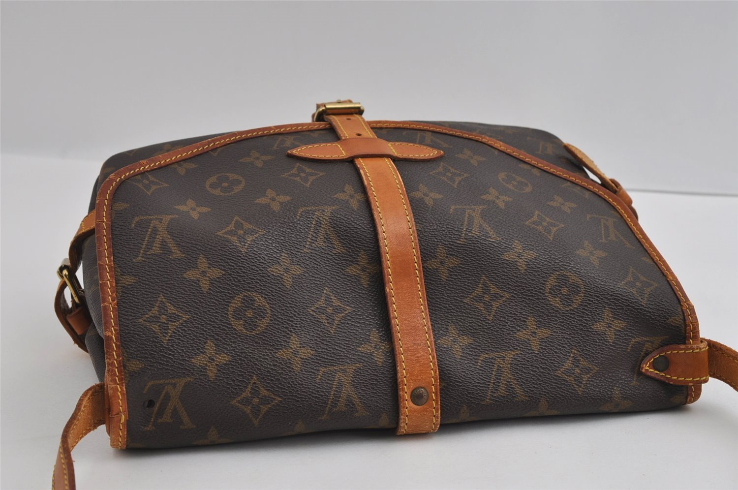 Authentic Louis Vuitton Monogram Saumur 30 Shoulder Cross Bag M42256 LV 4509I