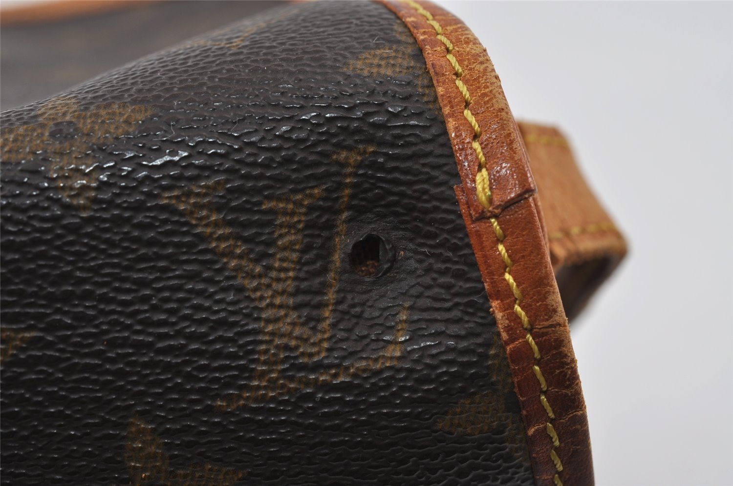 Authentic Louis Vuitton Monogram Saumur 30 Shoulder Cross Bag M42256 LV 4509I