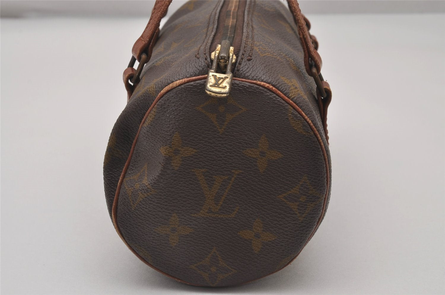 Authentic Louis Vuitton Monogram Papillon 22 Hand Bag Old Model LV 4515I