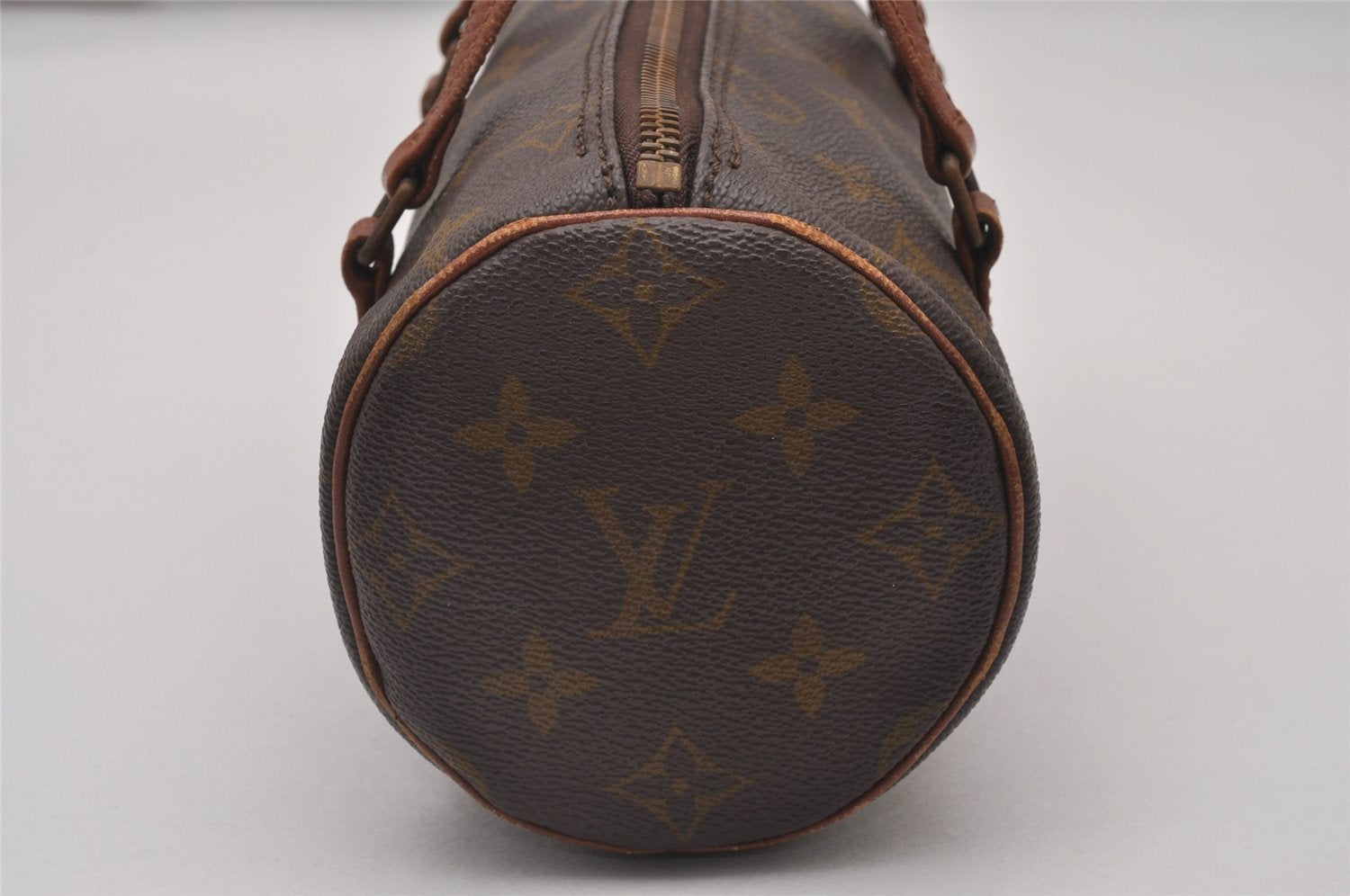Authentic Louis Vuitton Monogram Papillon 22 Hand Bag Old Model LV 4515I