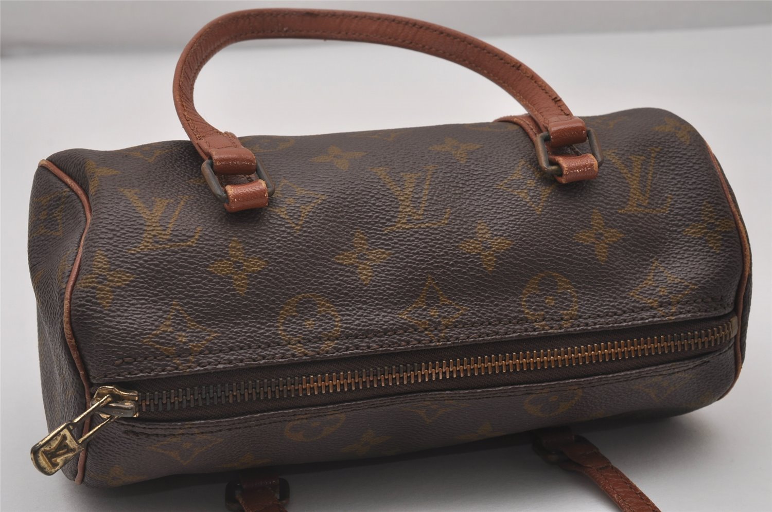 Authentic Louis Vuitton Monogram Papillon 22 Hand Bag Old Model LV 4515I
