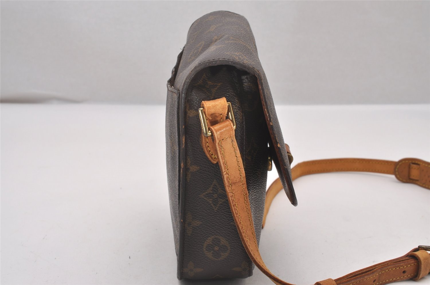 Authentic Louis Vuitton Monogram Saint Cloud MM M51243 Shoulder Bag Junk 4527I