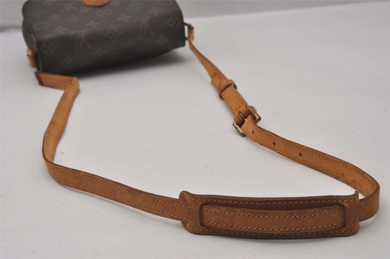 Authentic Louis Vuitton Monogram Saint Cloud MM M51243 Shoulder Bag Junk 4527I