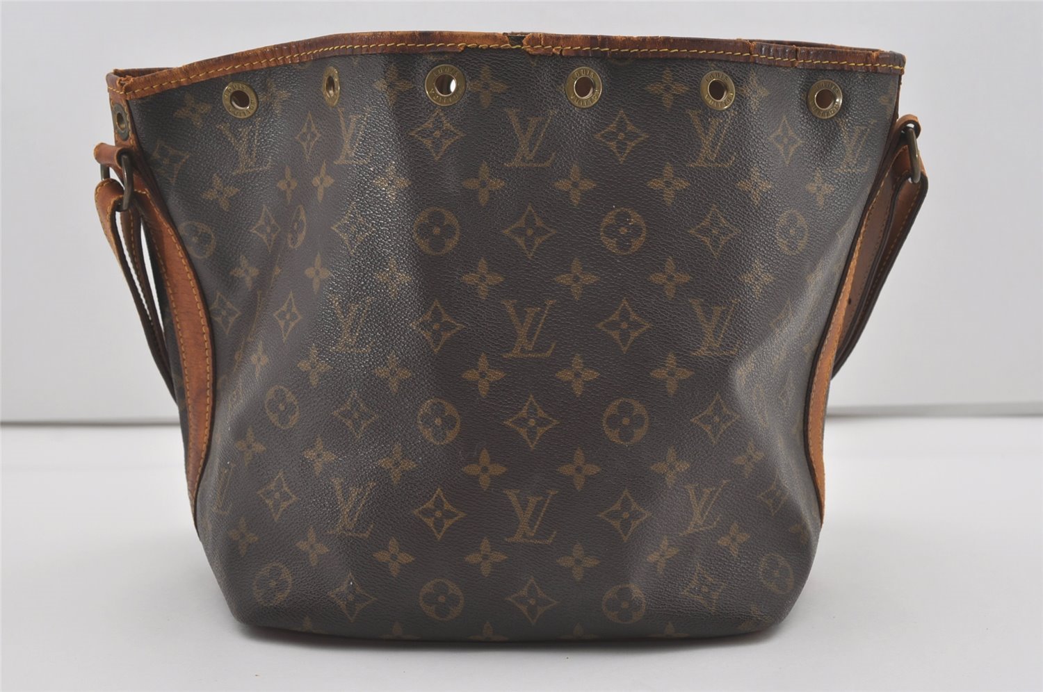 Authentic Louis Vuitton Monogram Petit Noe M42226 Shoulder Drawstring Bag 4540I