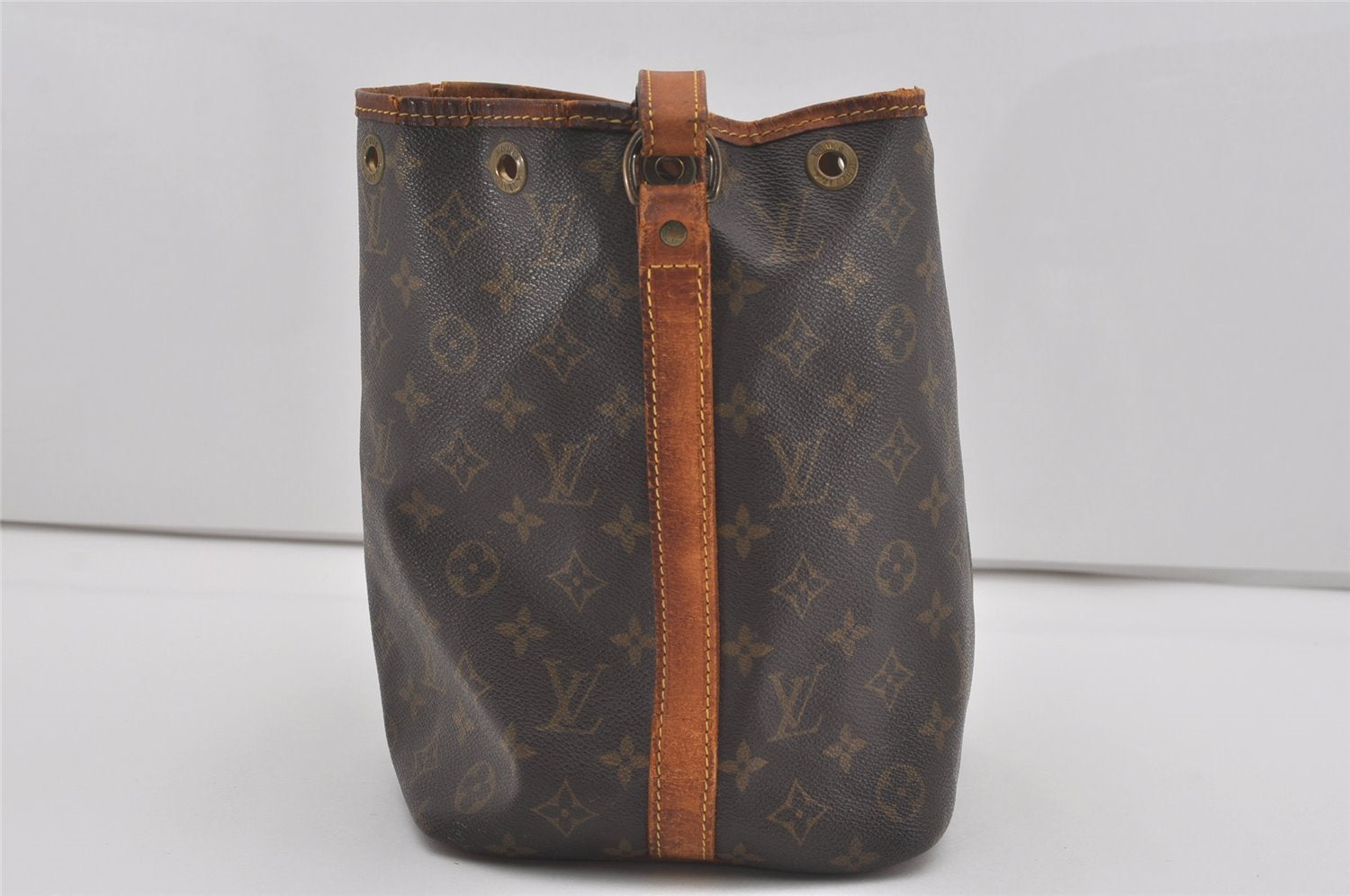 Authentic Louis Vuitton Monogram Petit Noe M42226 Shoulder Drawstring Bag 4540I