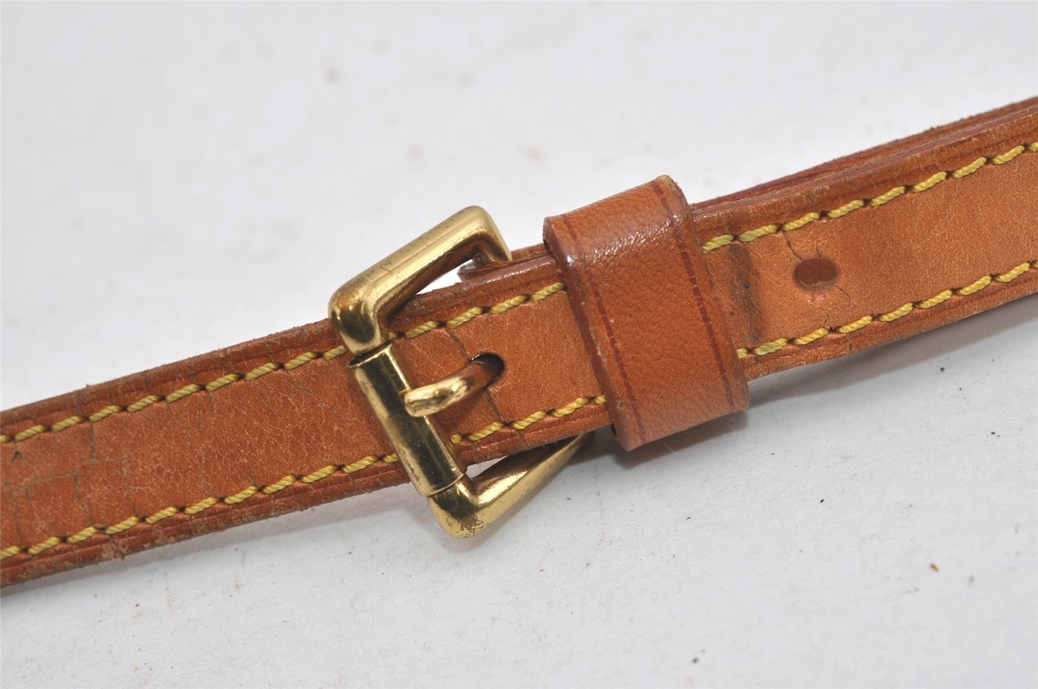 Authentic Louis Vuitton Leather Shoulder Strap Beige 41.9-48.6