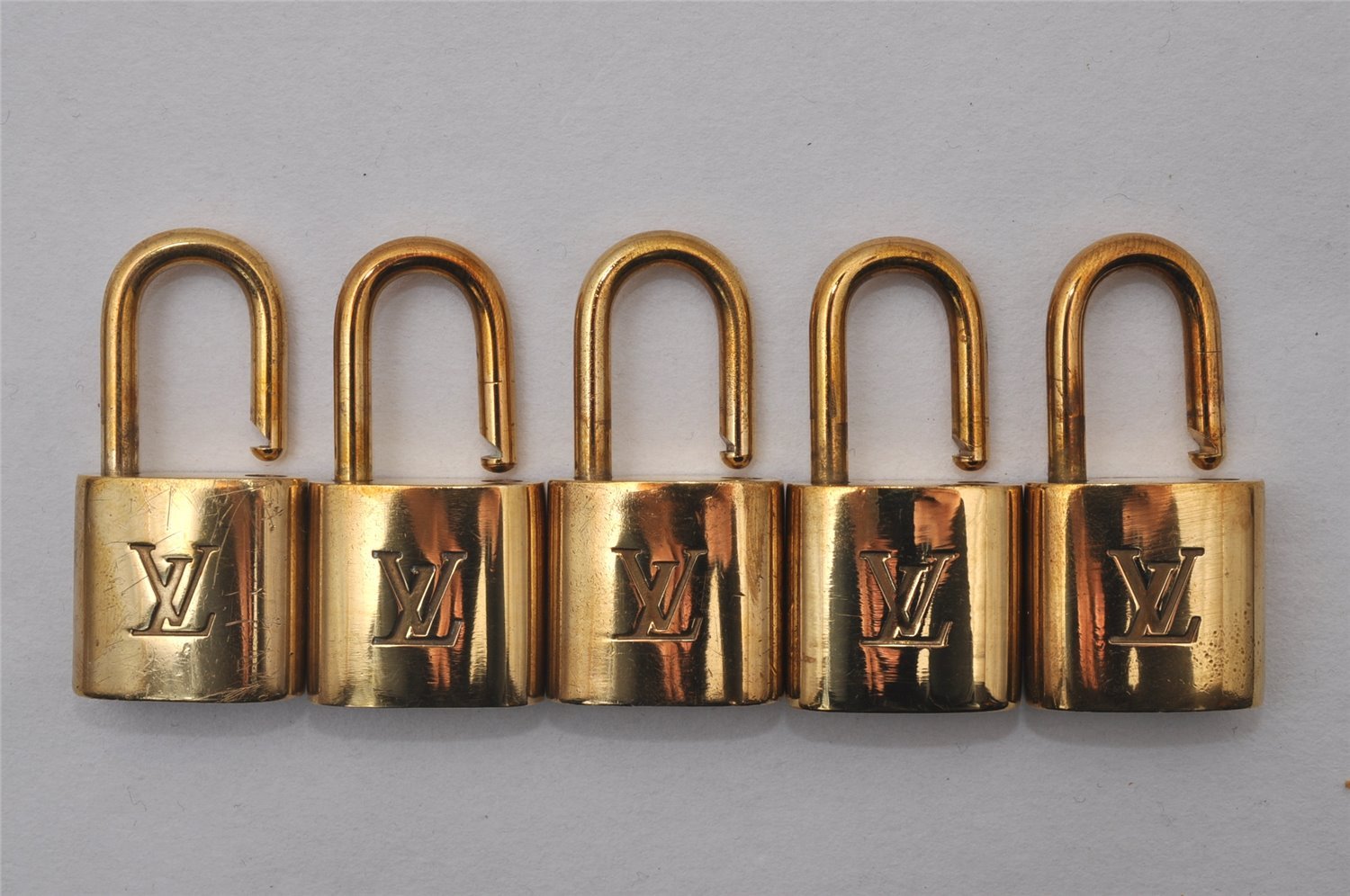 Authentic Louis Vuitton Padlock Gold 10Set LV 4544I