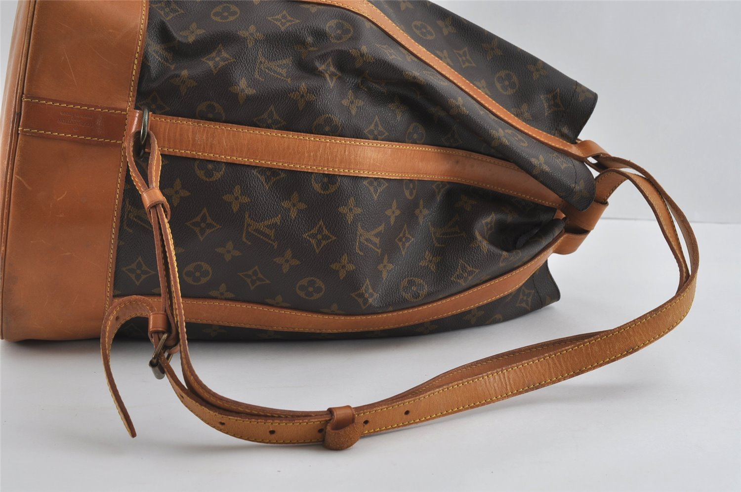 Authentic Louis Vuitton Monogram Randonnee GM Shoulder Bag M42244 LV 4559I