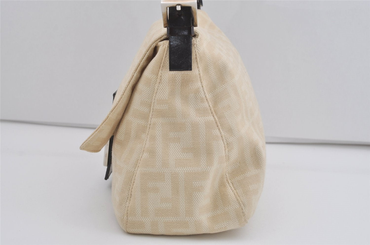 Authentic FENDI Zucca Mamma Baguette Shoulder Bag Canvas Leather Beige 4560I