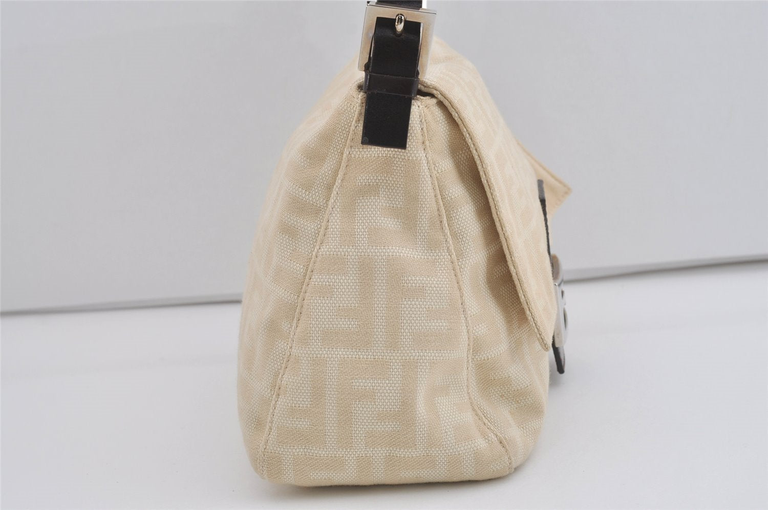 Authentic FENDI Zucca Mamma Baguette Shoulder Bag Canvas Leather Beige 4560I