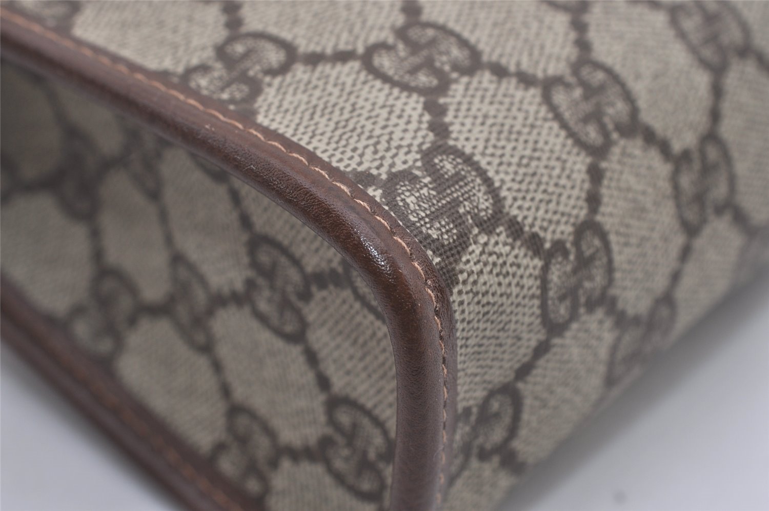 Authentic GUCCI Vintage Clutch Hand Bag Purse GG PVC Leather Brown 4570I