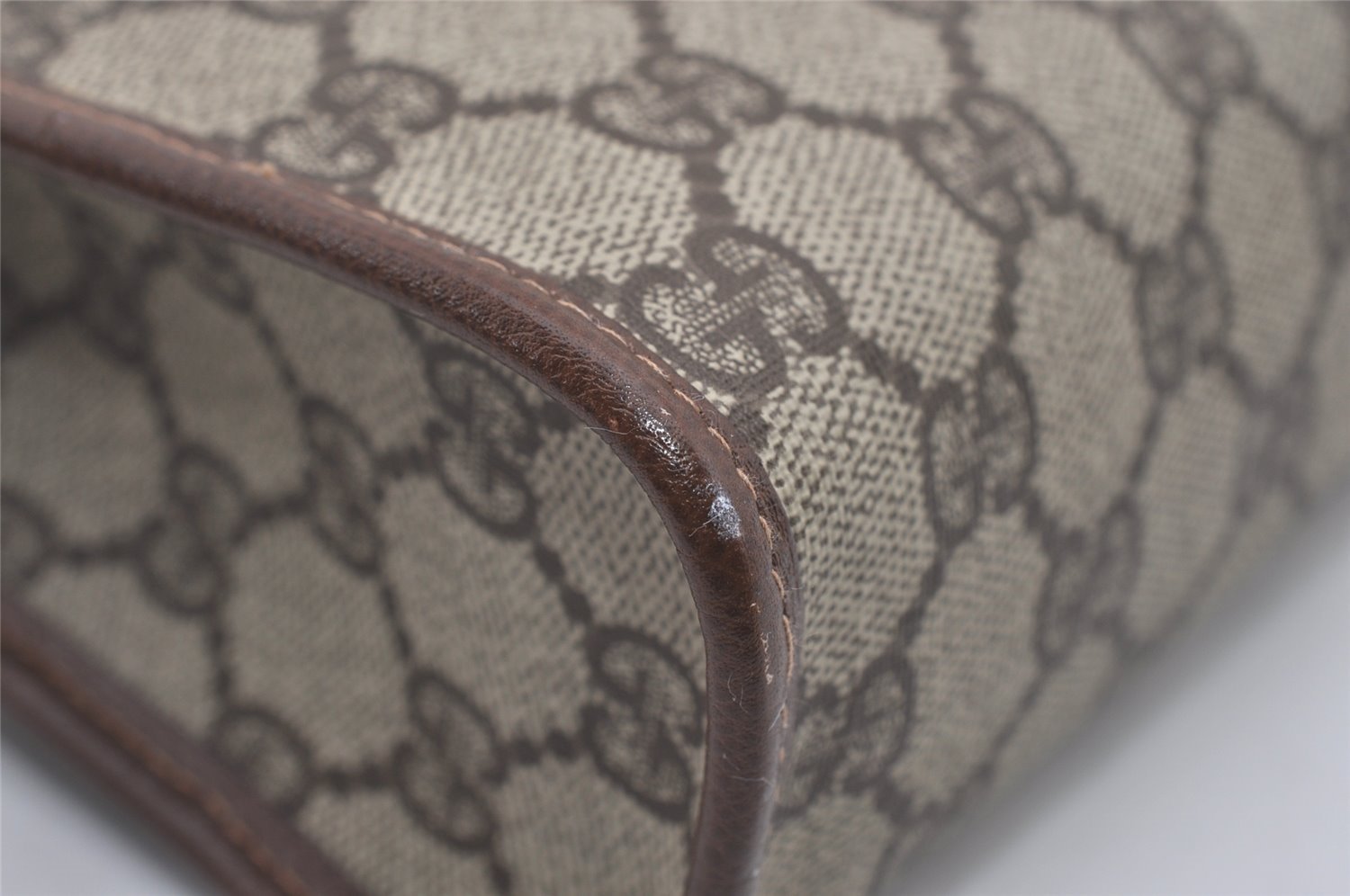 Authentic GUCCI Vintage Clutch Hand Bag Purse GG PVC Leather Brown 4570I