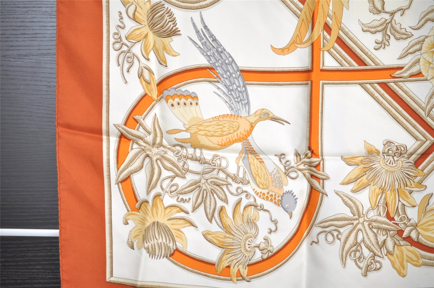 Authentic HERMES Carre 90 Scarf 