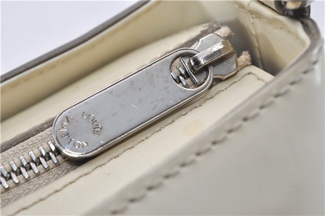 Authentic Louis Vuitton Epi Turenne PM Shoulder Bag White M5928J LV 4587F