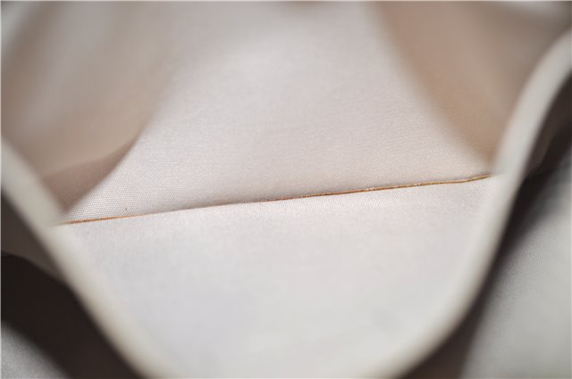 Authentic Louis Vuitton Epi Turenne PM Shoulder Bag White M5928J LV 4587F