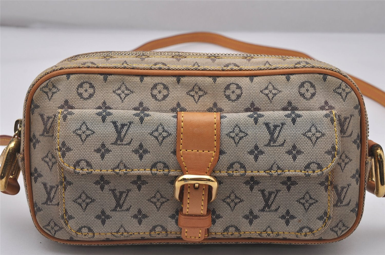 Authentic Louis Vuitton Monogram Mini Juliet MM M92004 Shoulder Cross Bag 4611I