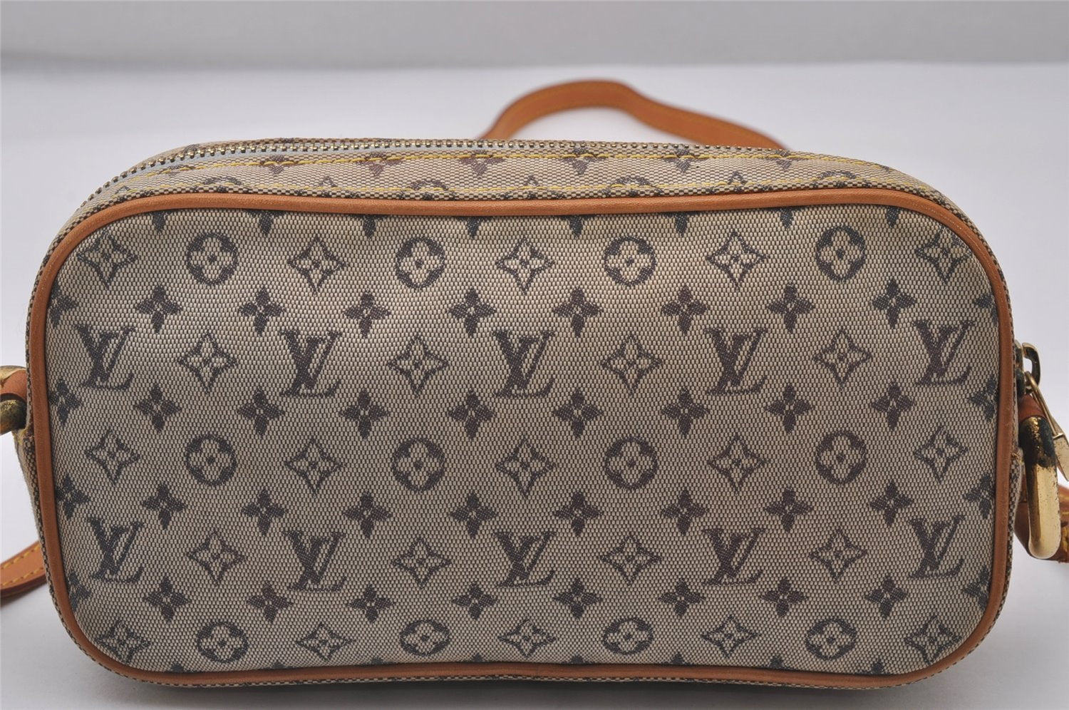 Authentic Louis Vuitton Monogram Mini Juliet MM M92004 Shoulder Cross Bag 4611I