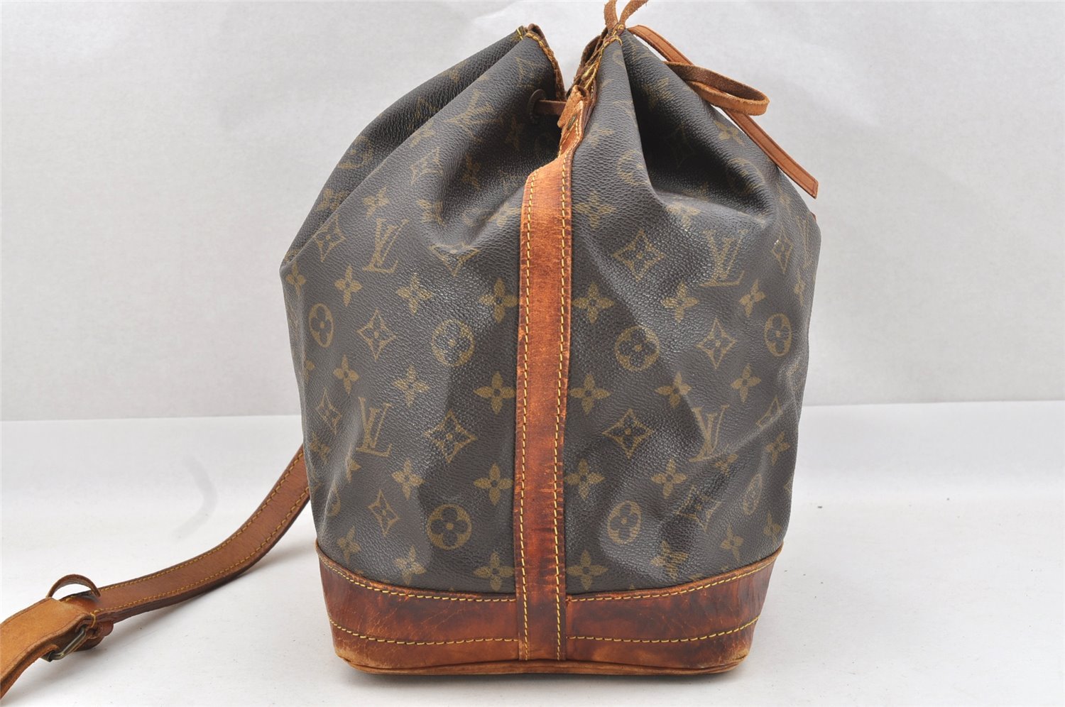 Authentic Louis Vuitton Monogram Noe Shoulder Drawstring Bag M42224 Junk 4613I