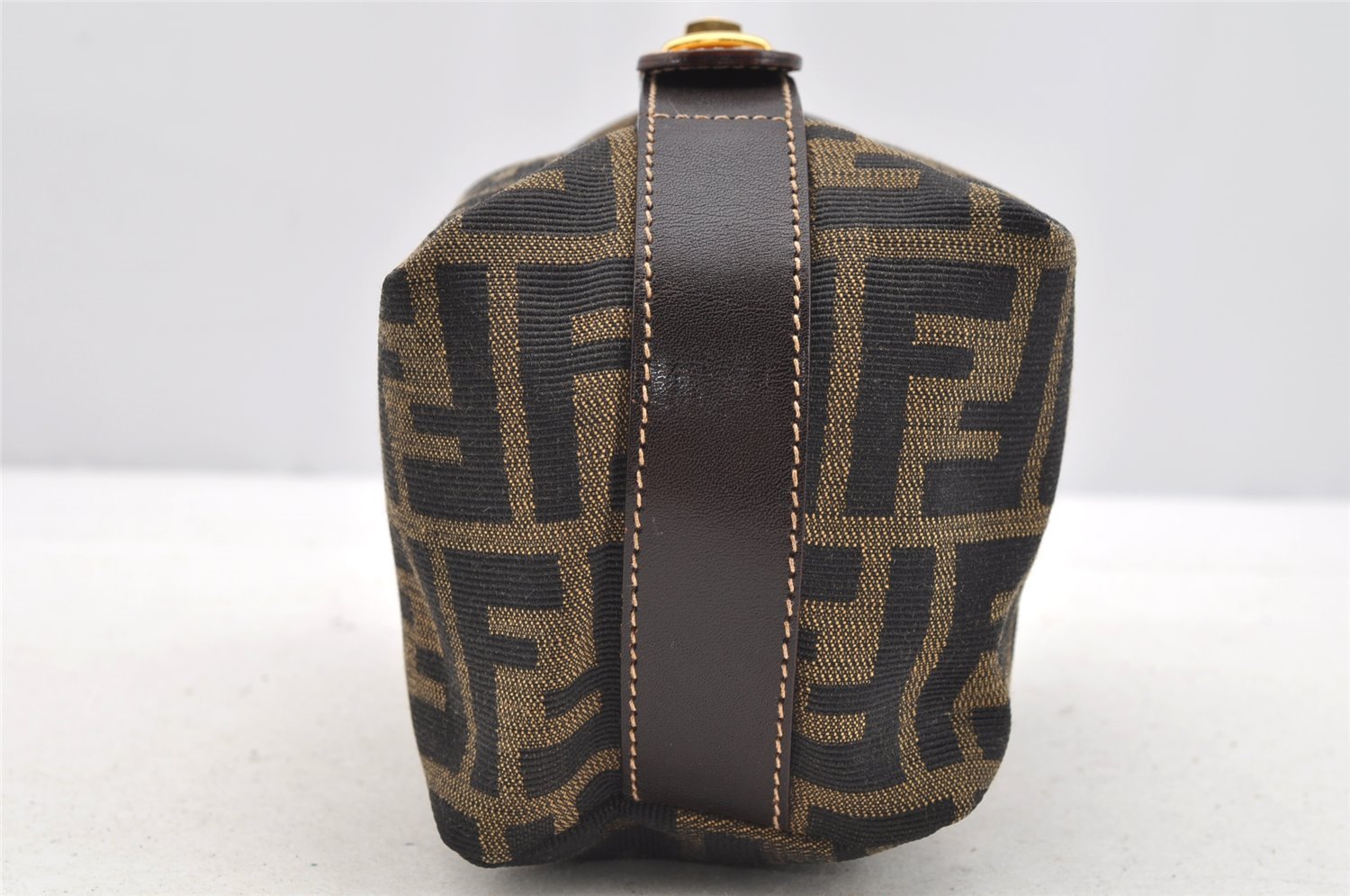 Authentic FENDI Zucca Hand Bag Pouch Purse Canvas Leather Brown Junk 4616I