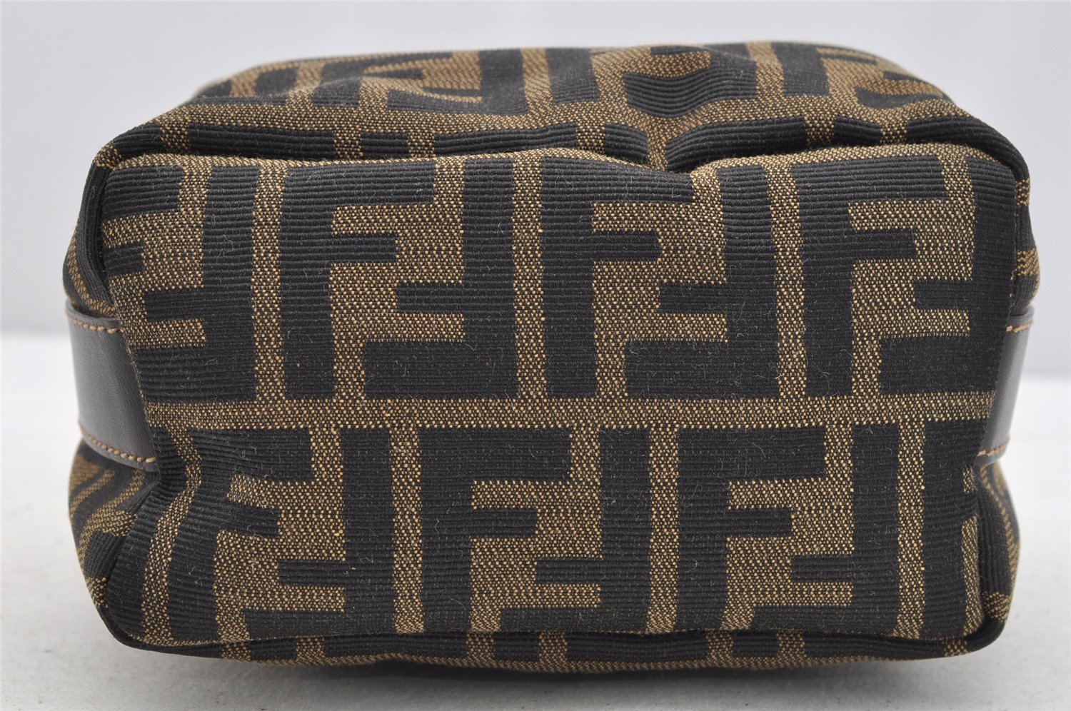 Authentic FENDI Zucca Hand Bag Pouch Purse Canvas Leather Brown Junk 4616I