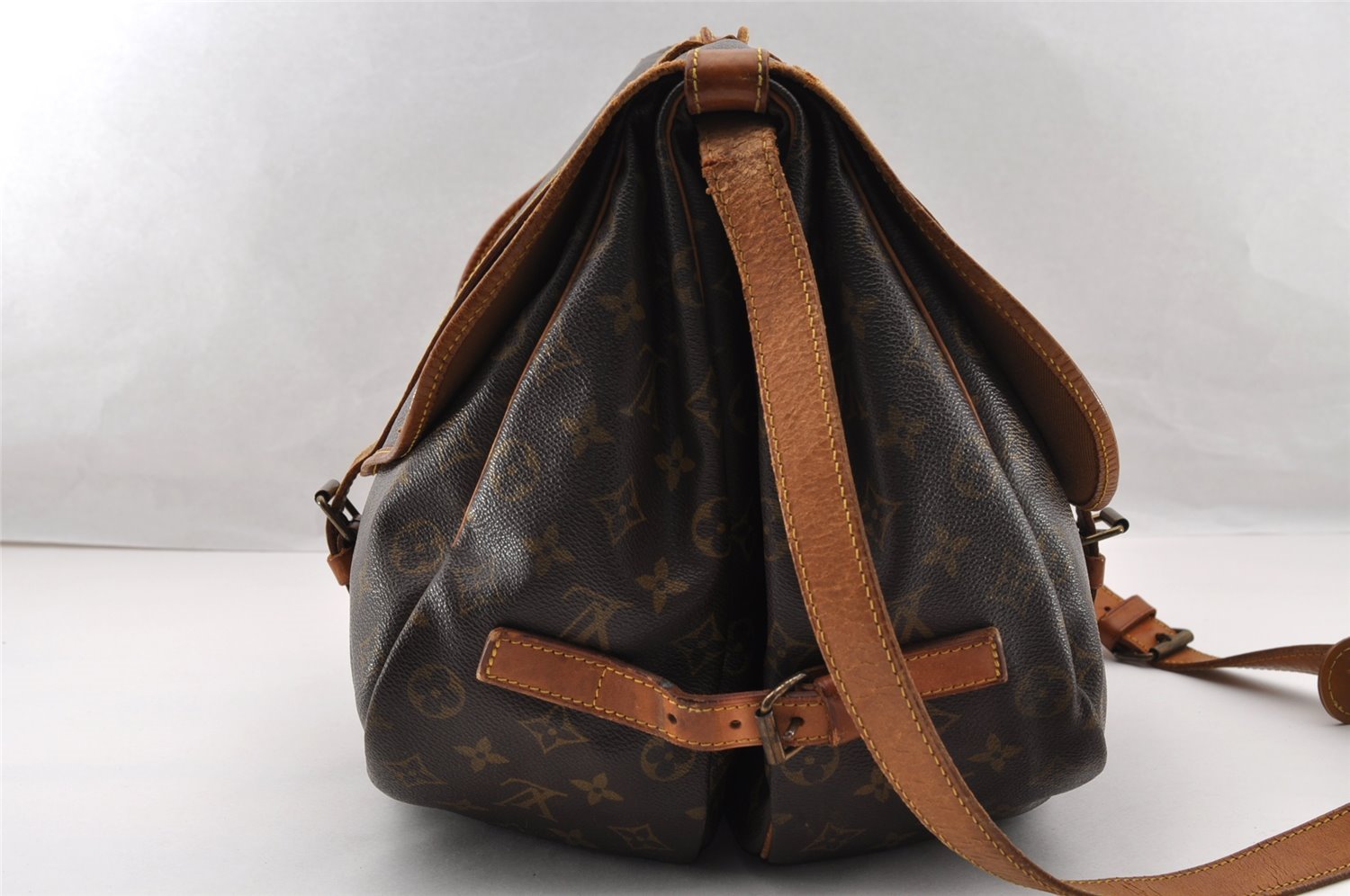 Authentic Louis Vuitton Monogram Saumur 35 Shoulder Cross Bag M42254 LV 4618I