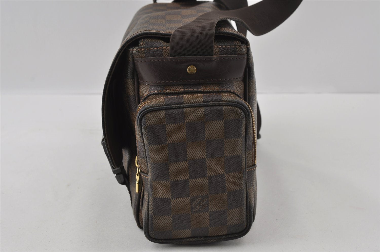 Auth Louis Vuitton Damier Reporter Melville Shoulder Cross Bag N51126 LV 4621I