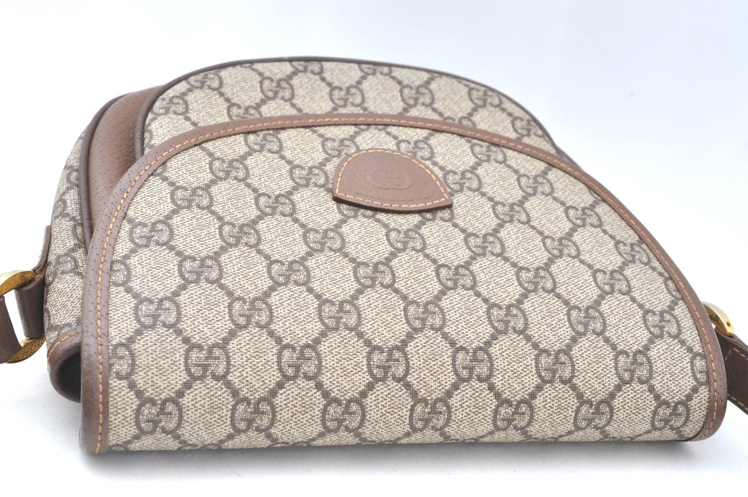 Authentic GUCCI Shoulder Cross Body Bag Purse GG PVC Leather Brown Junk 4633H