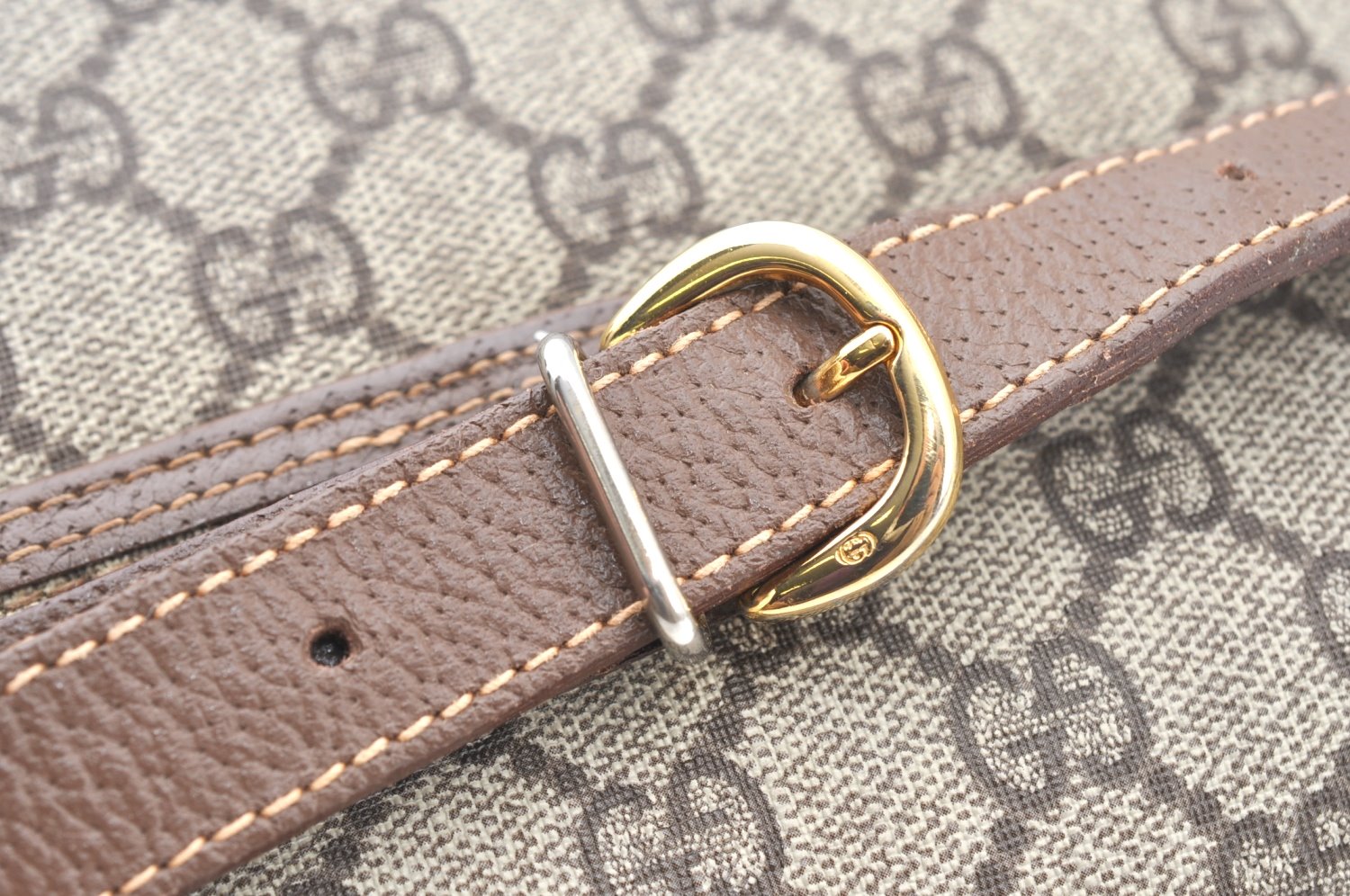 Authentic GUCCI Shoulder Cross Body Bag Purse GG PVC Leather Brown Junk 4633H