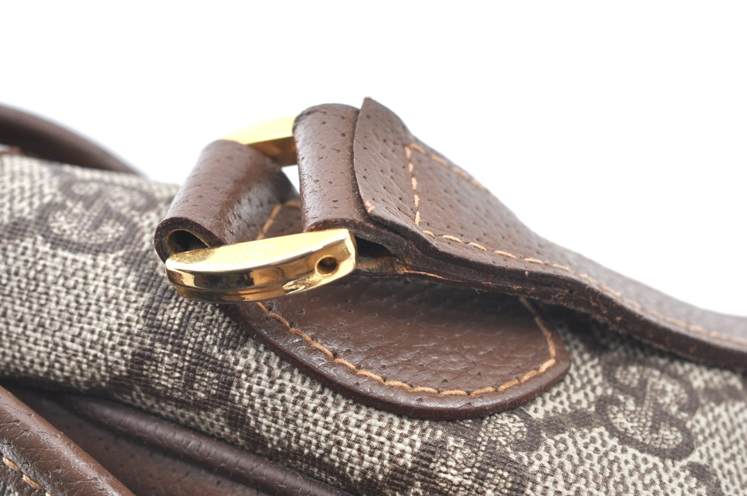 Authentic GUCCI Shoulder Cross Body Bag Purse GG PVC Leather Brown Junk 4633H