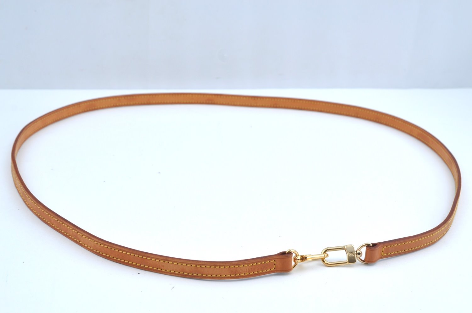 Authentic Louis Vuitton Leather Shoulder Strap Beige 47.2