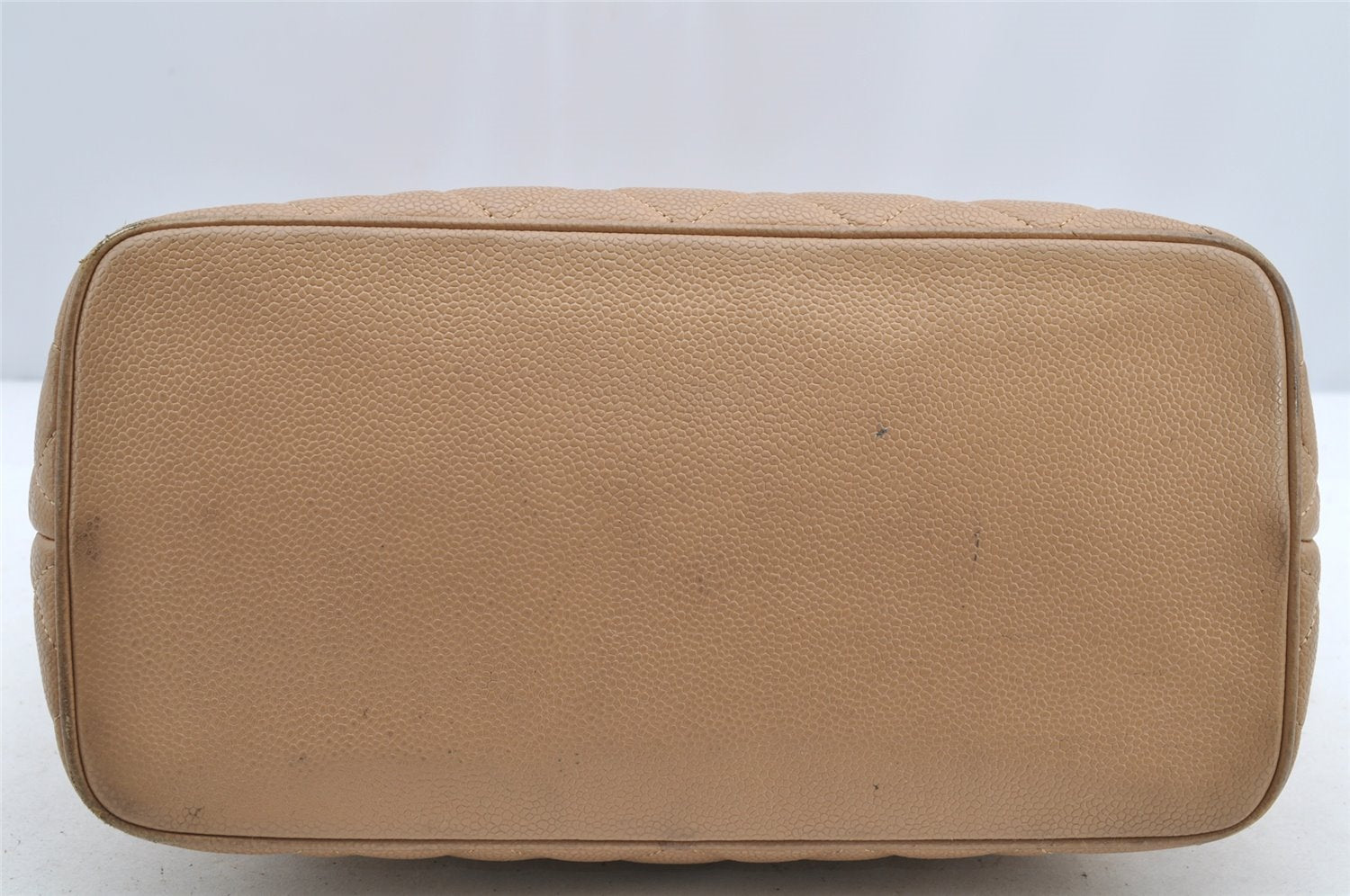 Authentic CHANEL Caviar Skin Medallion CC Logo Shoulder Tote Bag Beige 4639I